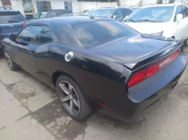 Dodge Challenger