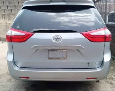 Toyota Sienna