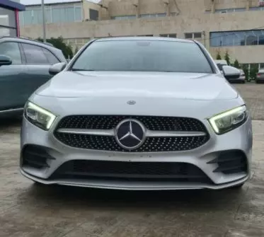 Mercedes-Benz A 220