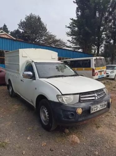 Mitsubishi L200