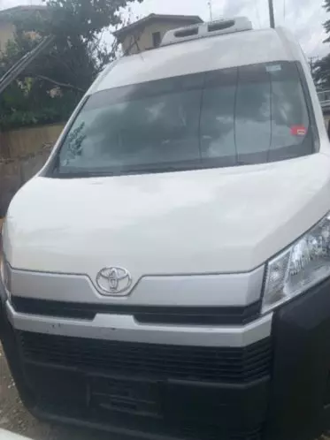 Toyota Hiace (High Roof)