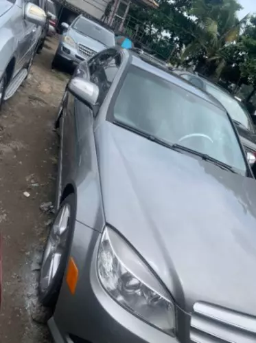 Mercedes-Benz C 300