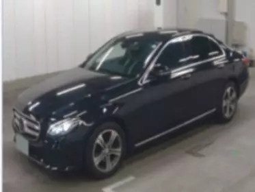 Mercedes-Benz E200