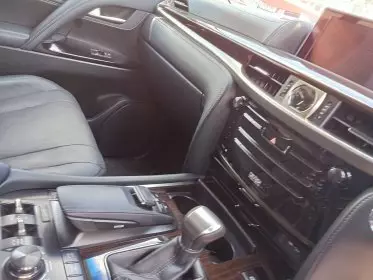 Lexus LX 570