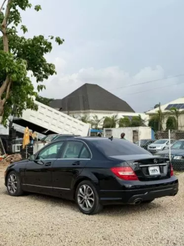 Mercedes-Benz C 300