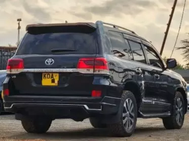 Toyota Landcruiser  V8