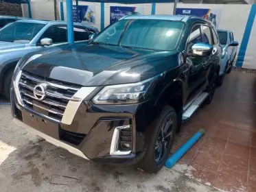 Nissan X-TERRA PLATINIUM
