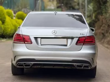 Mercedes-Benz E 250