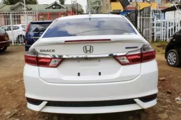 Honda Grace 
