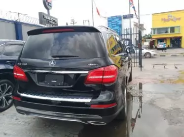 Mercedes-Benz GLS 450
