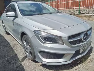 Mercedes-Benz CLA 180