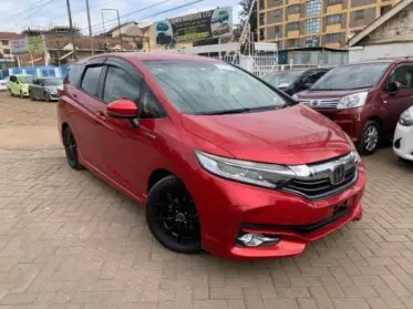 Honda Fit shuttle hybrid