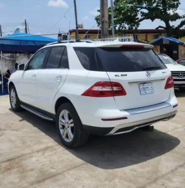 Mercedes-Benz ML 350