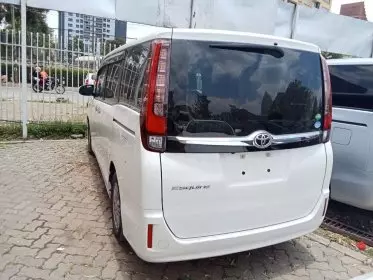 Toyota esquire