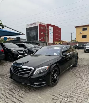 Mercedes-Benz S 550