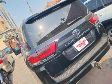 Toyota Land Cruiser VX
