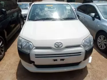 Toyota Succeed 
