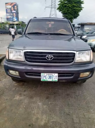 Toyota Land Cruiser