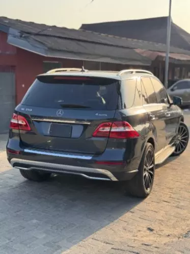 Mercedes-Benz ML 350