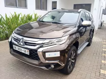 Mitsubishi Pajero Sport GLS Petrol