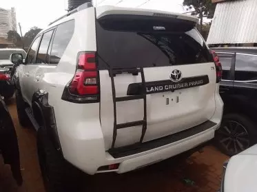 Toyota Landcruiser Prado