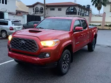 Toyota Tacoma