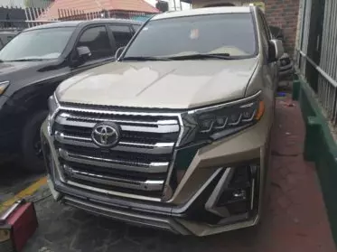 Toyota Landcruiser Prado