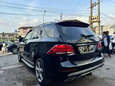 Mercedes-Benz GLE 350