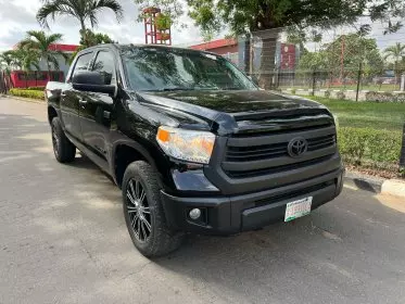 Toyota Tundra
