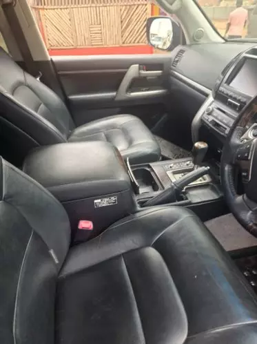 Toyota Landcruiser ZX