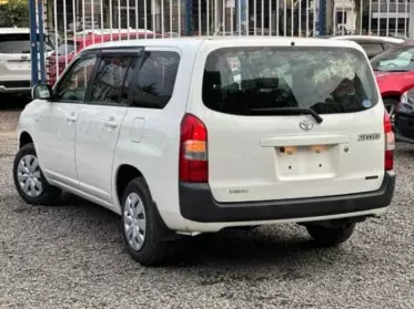 Toyota Succeed 