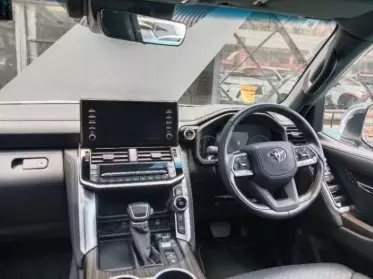 Toyota Landcruiser 300