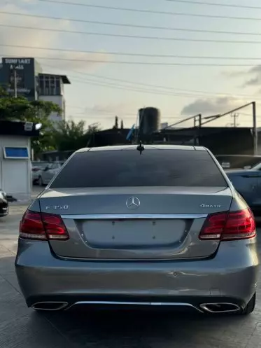 Mercedes-Benz 350