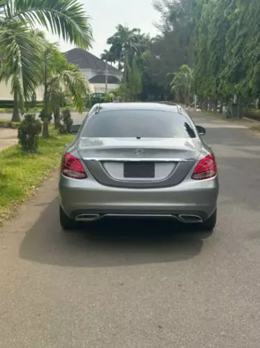 Mercedes-Benz C 300
