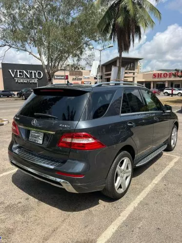 Mercedes-Benz ML 400