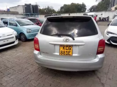 Toyota Fielder 
