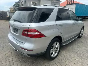 Mercedes-Benz ML 350