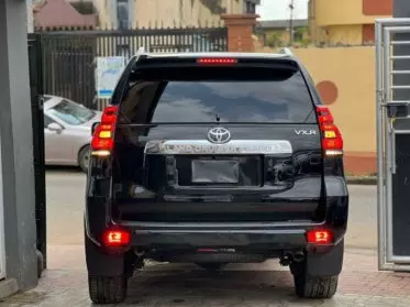 Toyota Landcruiser 300 VXR