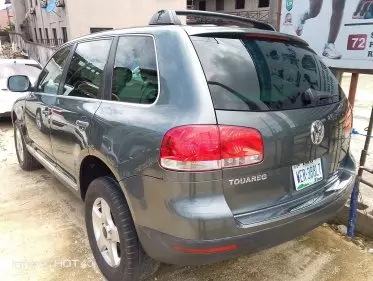 Volkswagen Touareg