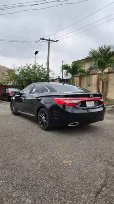 Hyundai Azera