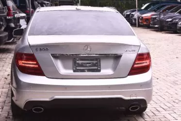 Mercedes-Benz C 300