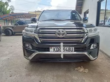 Toyota Land Cruiser V8