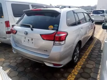 Toyota Fielder hybrid 