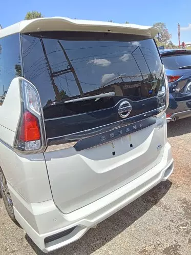 Nissan Serena Hybrid