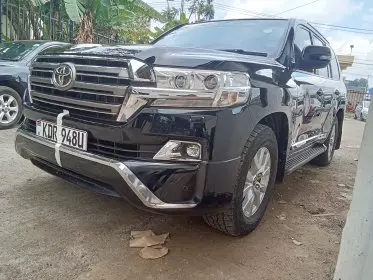 Toyota Land Cruiser V8