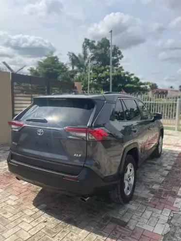 Toyota RAV 4
