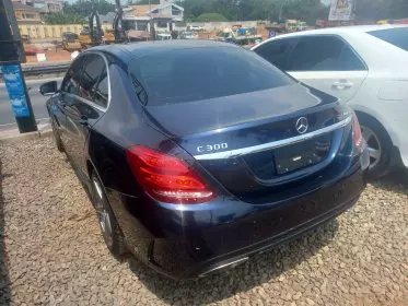 Mercedes-Benz C 300