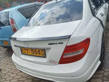 Mercedes-Benz C 180