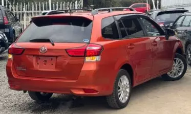 Toyota Fielder 
