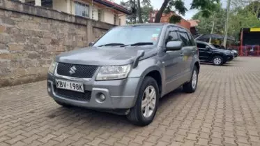 SUZUKI Escudo 